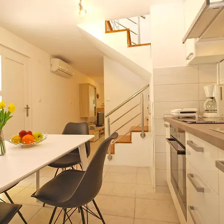 Holiday home House Doris 1559